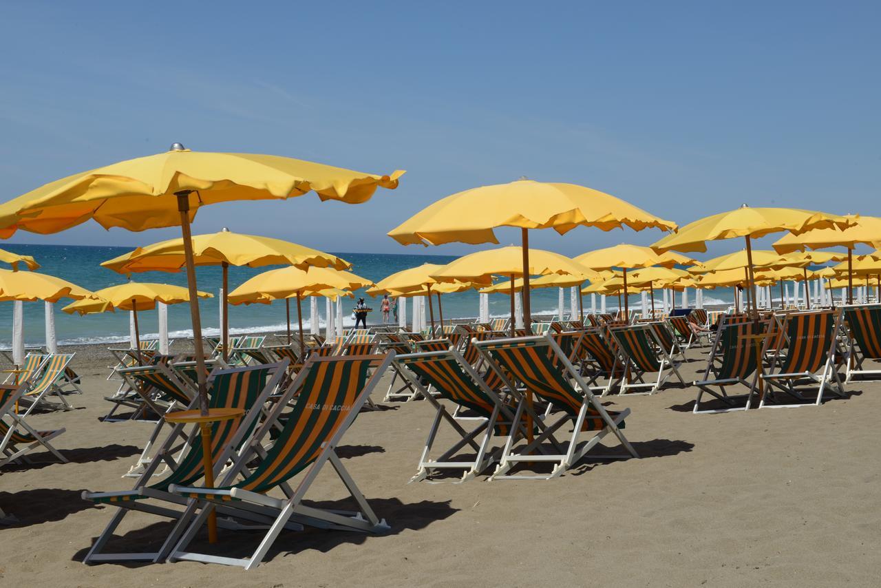 Camping Casa Di Caccia Marina Di Bibbona Esterno foto