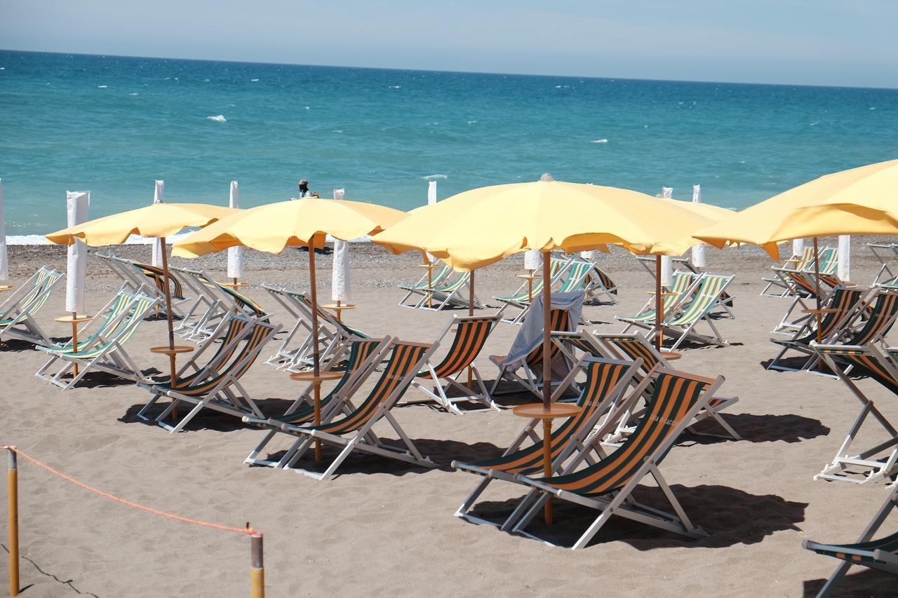 Camping Casa Di Caccia Marina Di Bibbona Esterno foto