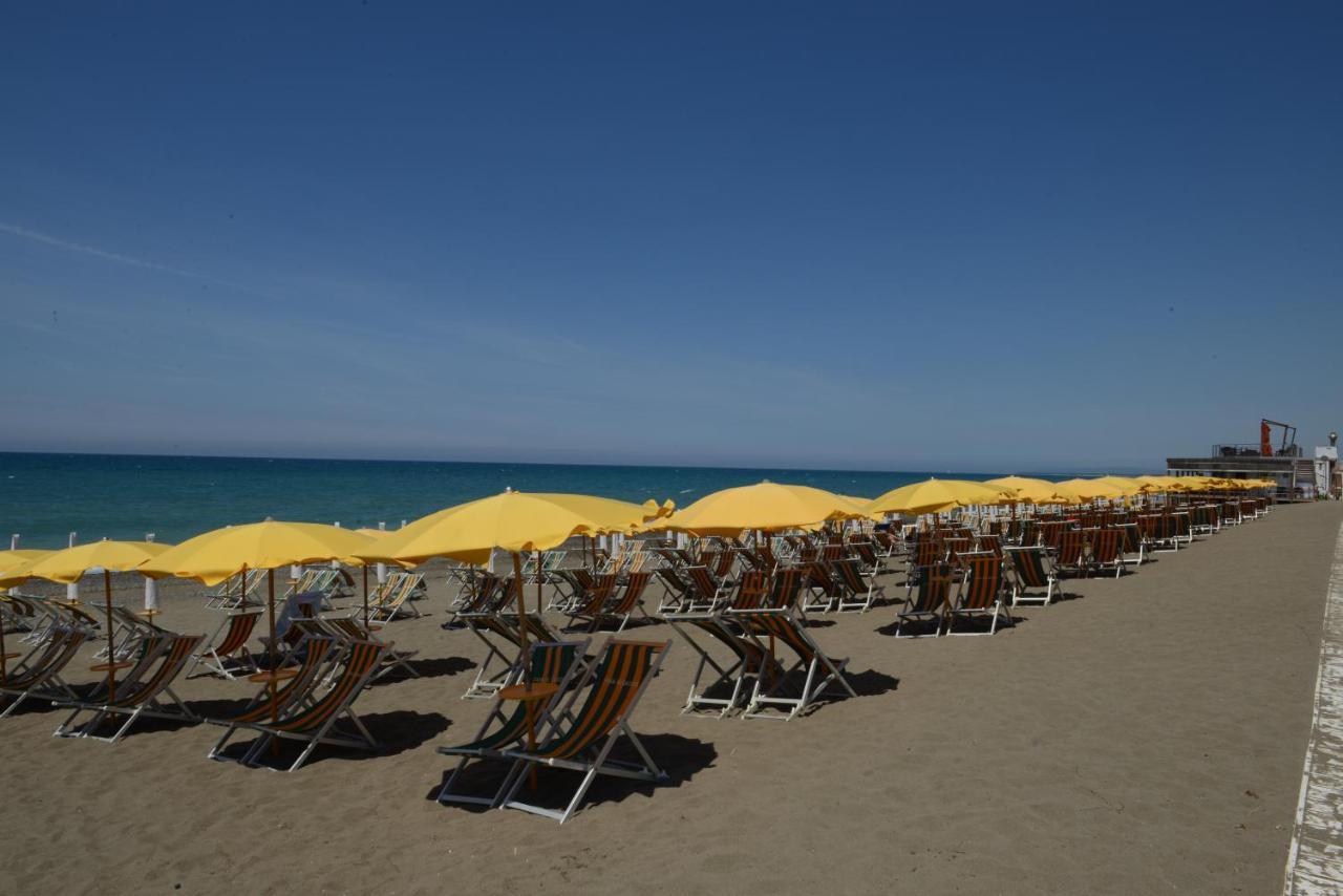 Camping Casa Di Caccia Marina Di Bibbona Esterno foto